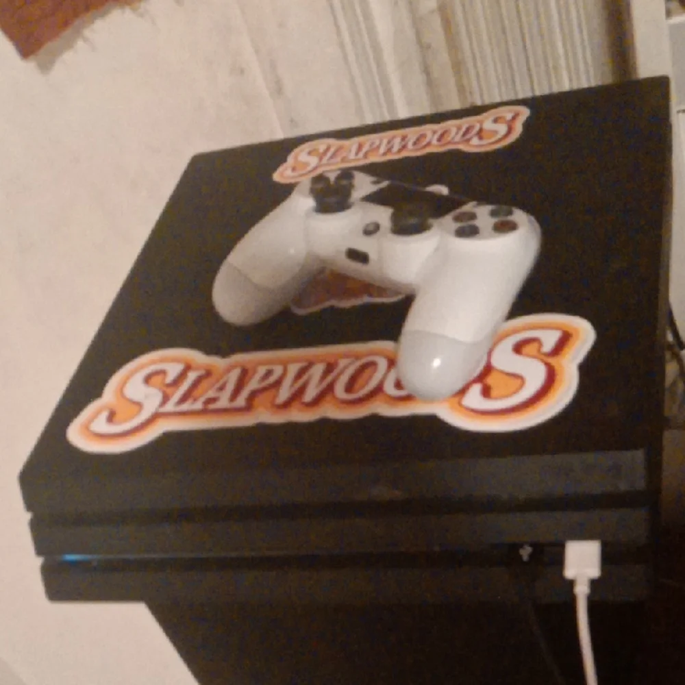PlayStation 4 Slim W/ controller